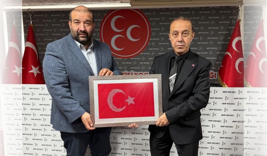 MHP Körfez’den Yeni Başkanı “Hayırlı Olsun” Çıkartması
