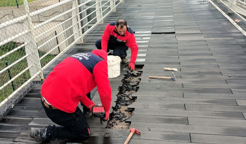 Şehir Hastanesi Üst Geçidinde Konfor Ve Güvenlik Artırıldı