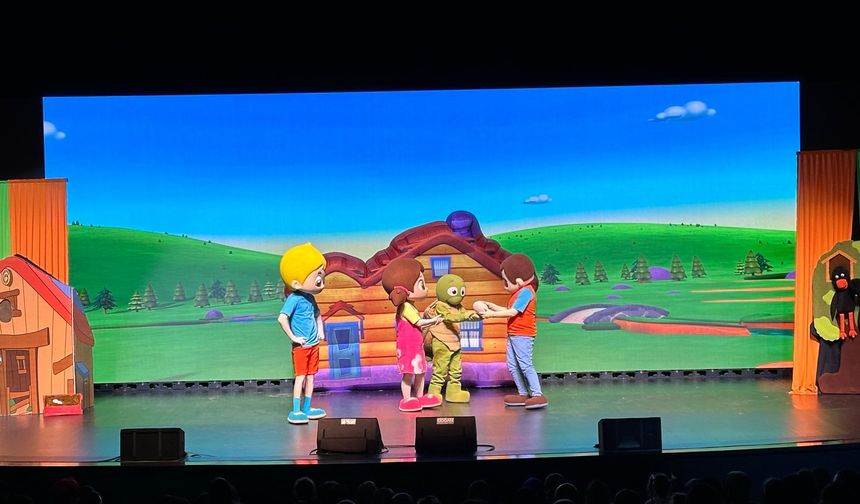 Niloya ve Arkadaşları Kocaeli’de Gizemli Bir Yolculuğa Çıkıyor