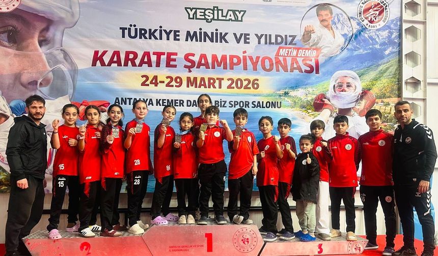 Körfezli Küçük Karatecilerden Türkiye Dereceleri