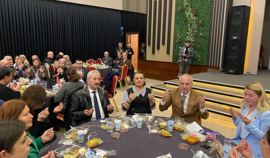 CHP Kadın Kolları'ndan Körfez'de İftar Programı