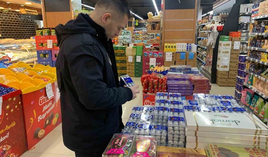 Çayırova'da bayram öncesi market ve tatlıcılara sıkı denetim
