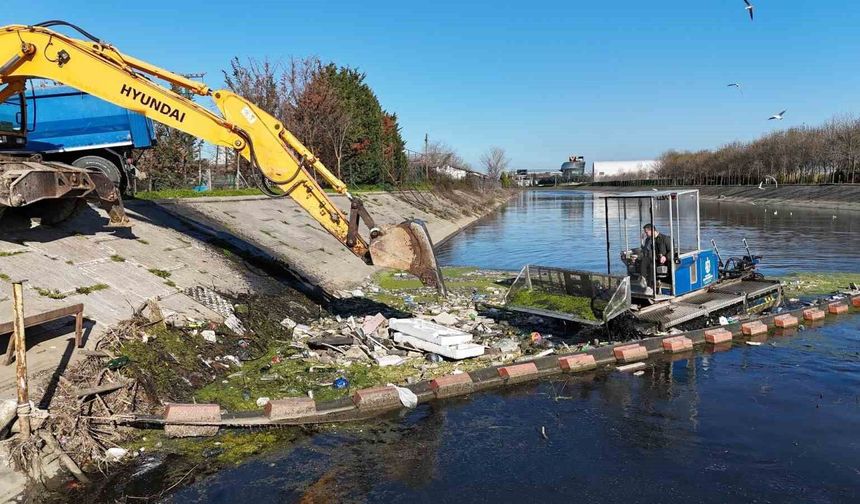 Kocaeli'de 12 metreküp atık denize ulaşmadan toplandı