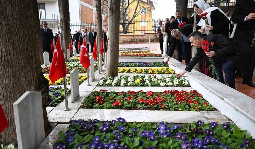 Kocaeli'de bayramda şehitliklerde dualar edildi