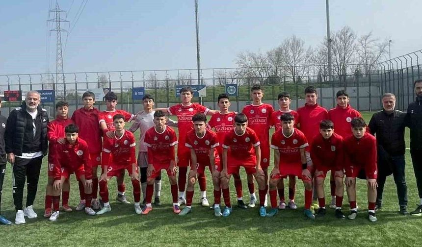 Körfez Gençlerbirliği, Balıkesir ekibini 2-1 yenerek finale çıktı