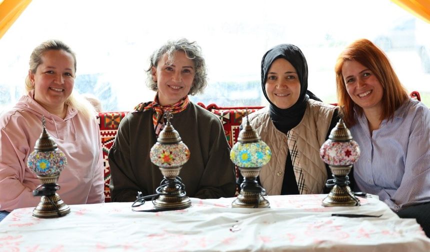 Kartepe Kent Meydanı’nda Sanat Rüzgarı