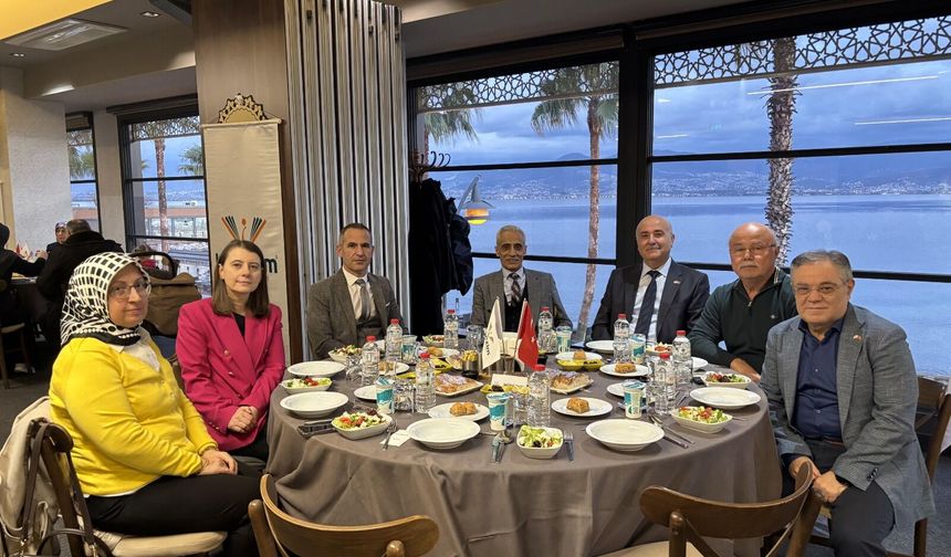 Özel Körfezim Geleneksel İftar Buluşmasında 160 Kişilik Büyük Aileyi Bir Araya Getirdi