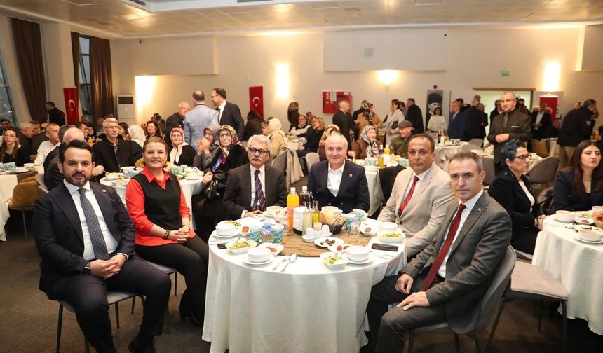 Fatma Başkan Muhtarlarla Birlik Ve Dayanışma Sofrasında Buluştu