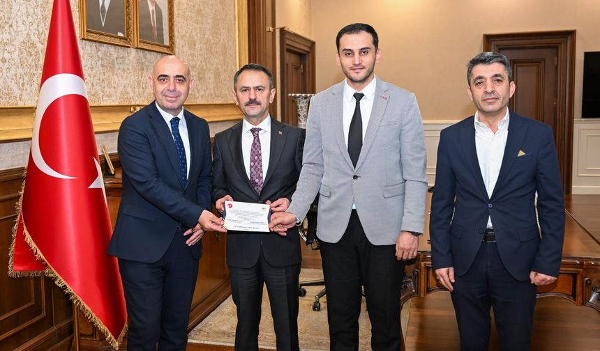 Kocaeli Erzurum Oltu Dernekler Federasyonu Gençlik Kollarından Vali Aktaş'a Davet