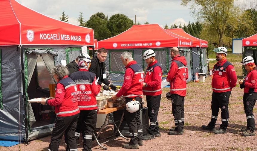 Kocaeli Meb AKUB Ekibi Akredite Oldu