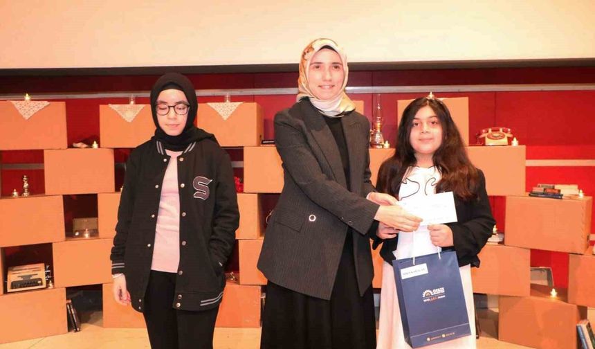 Gebze'de en çok kitap okuyan okurlar ödüllendirildi