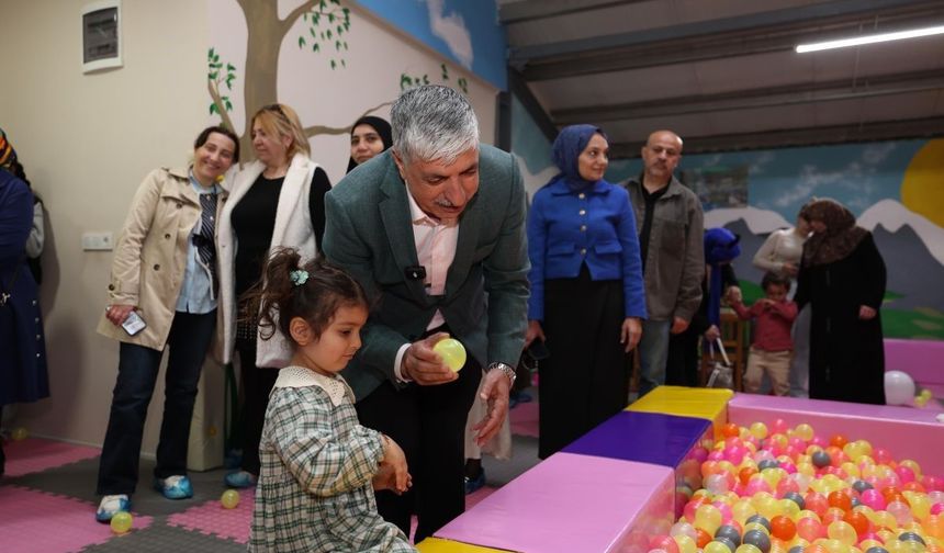 Tavşancıl Çocuk Oyun Evi modern yüzüyle açıldı