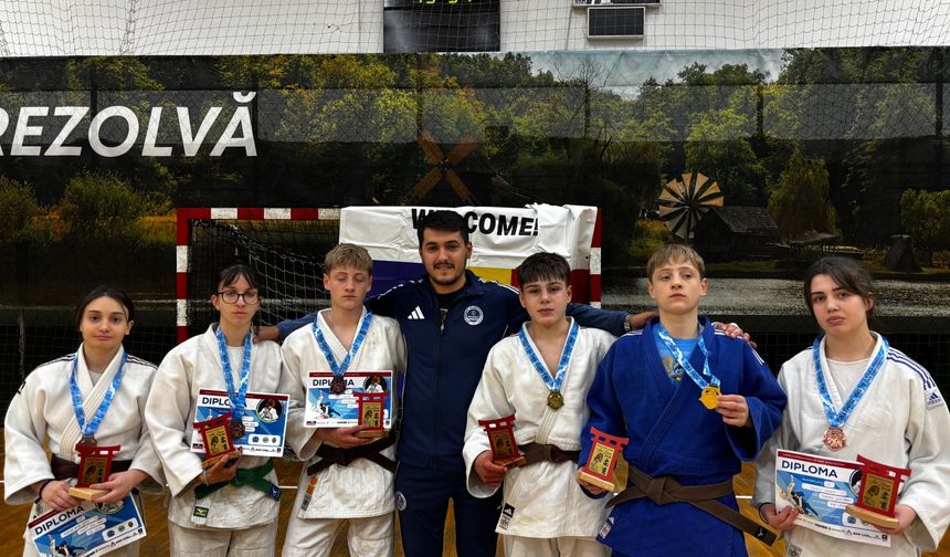 Kağıtspor'dan 471 madalyalık başarı