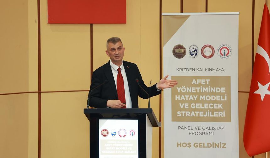 Başkan Sezer, Hatay Depremindeki Tecrübelerini Hatay’da Anlattı