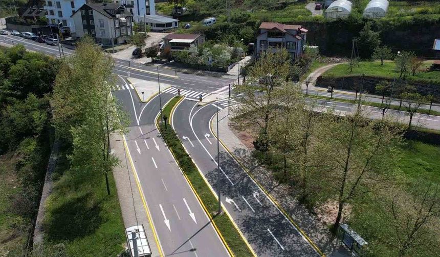 Başiskele'de yeni kavşak hizmete açıldı