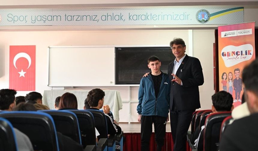 Başkan Kocaman gençlere kariyer tavsiyesi verdi