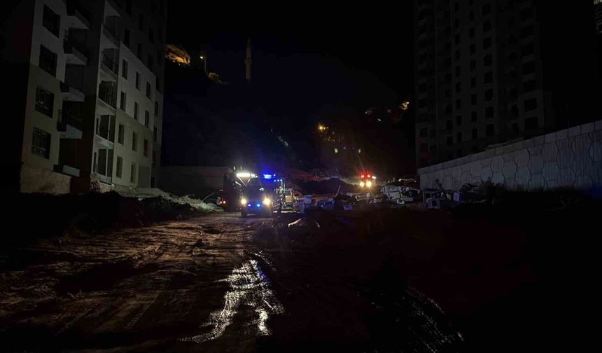 Bayram günü 3 kişiyi bıçaklayıp dehşet saçan zanlıya termal dronlu takibat