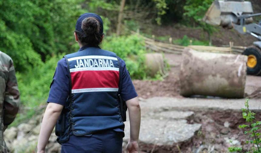Bayram ziyareti felakete dönüştü: ATV araçla dereye düşen anne-oğul hayatını kaybetti