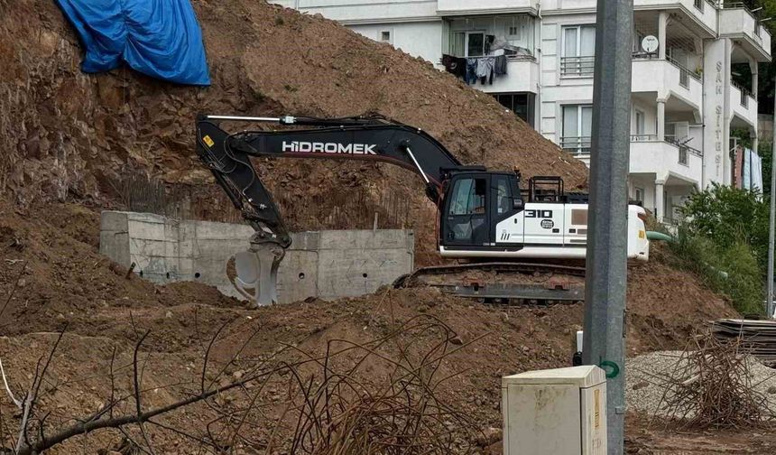 İzmit'teki toprak kaymasıyla ilgili proje sorumlularına 279 bin 340 lira para cezası