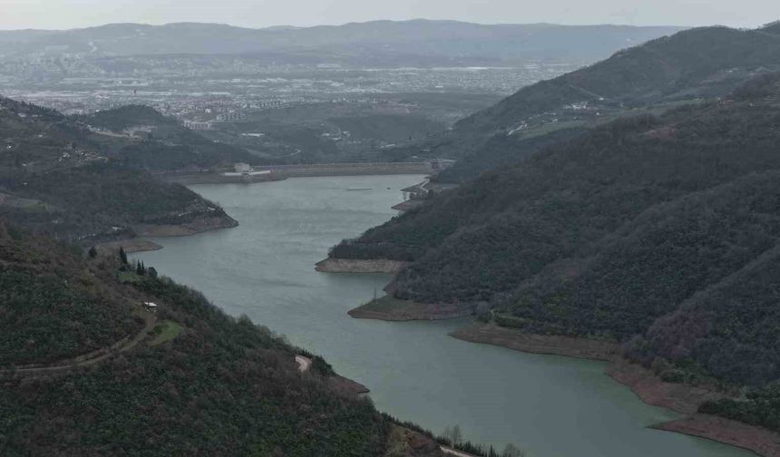 Kocaeli Valiliğinden Yuvacık Barajı için 'kontrollü su deşarjı' uyarısı
