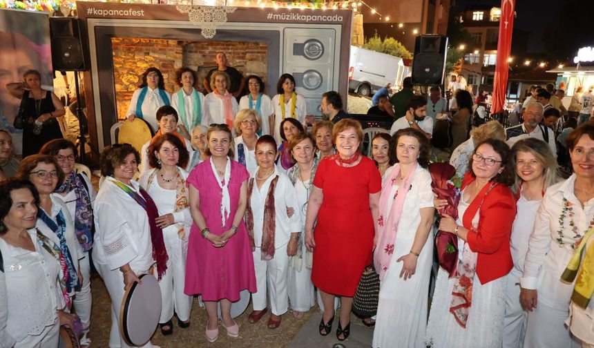 Kapanca Sokak Festivali’nde Müzik Coşkusu Zirveye Ulaştı