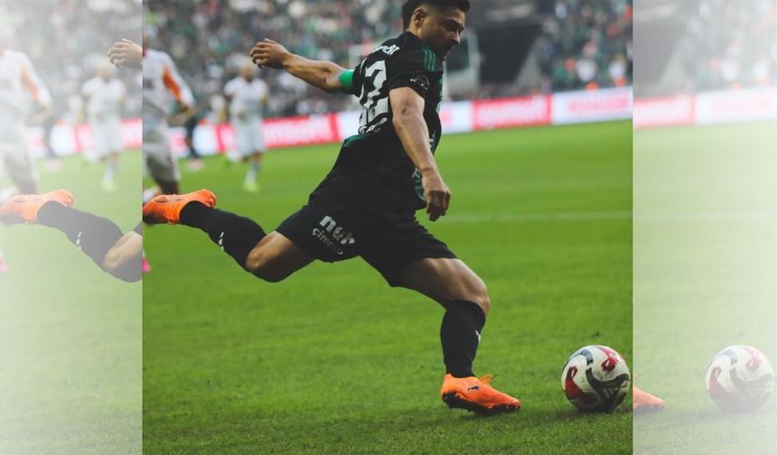 Kocaelispor'da kaptan Ahmet Oğuz veda etti