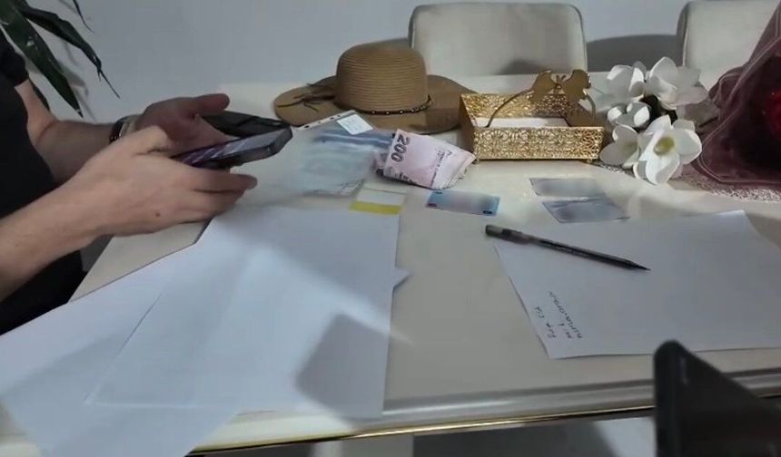 Fuhuş çetesinin çetelesi ajandadan çıktı