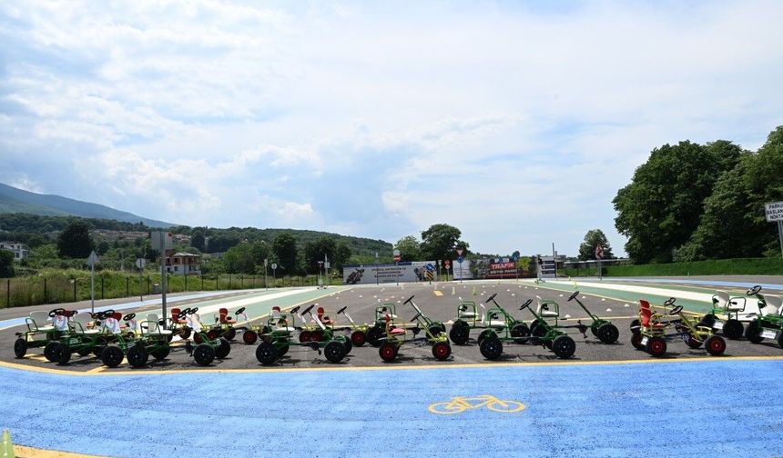 Kartepe'ye modern trafik eğitim parkuru inşa edildi
