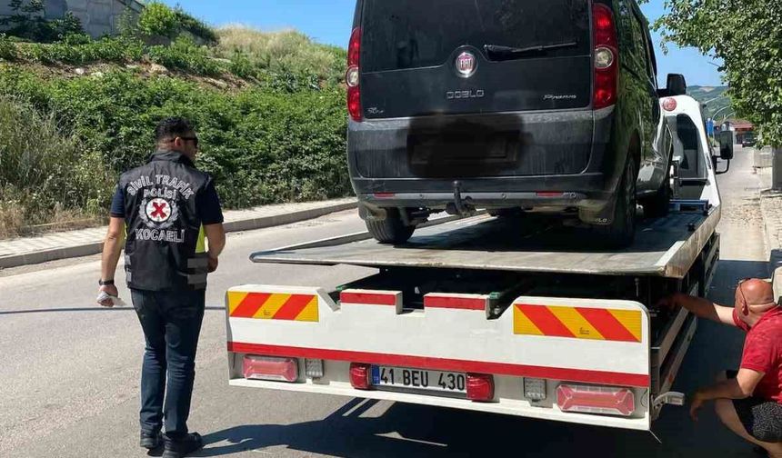 Kocaeli'de korsan taksi sürücüsü ve yolcuya ceza