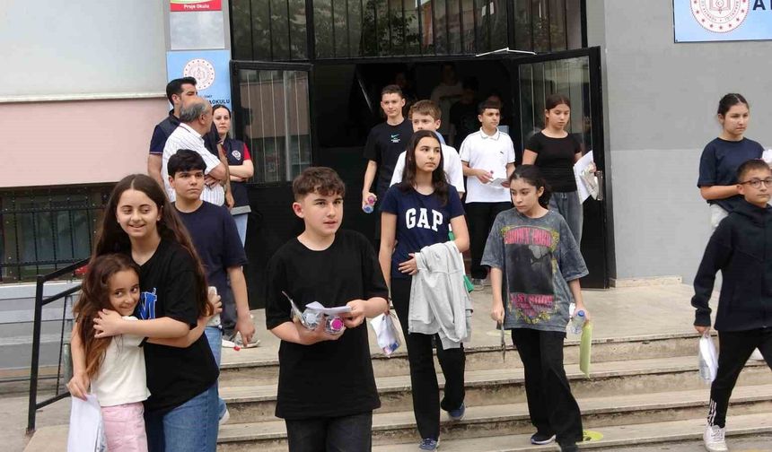 Öğrencilerin sınav heyecanı sona erdi: 'En zorlu LGS'ydi'
