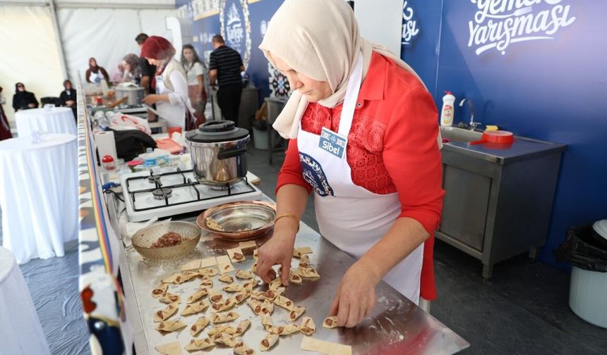 Kartepe’nin En Lezzetli Tabakları Yarıştı