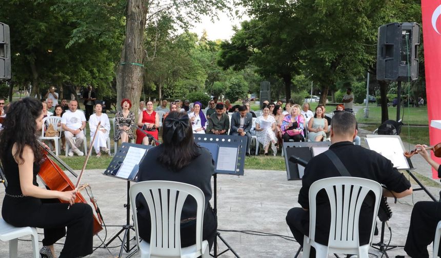 İzmit’te Edebiyatın Unutulmaz İsimleri Anıldı