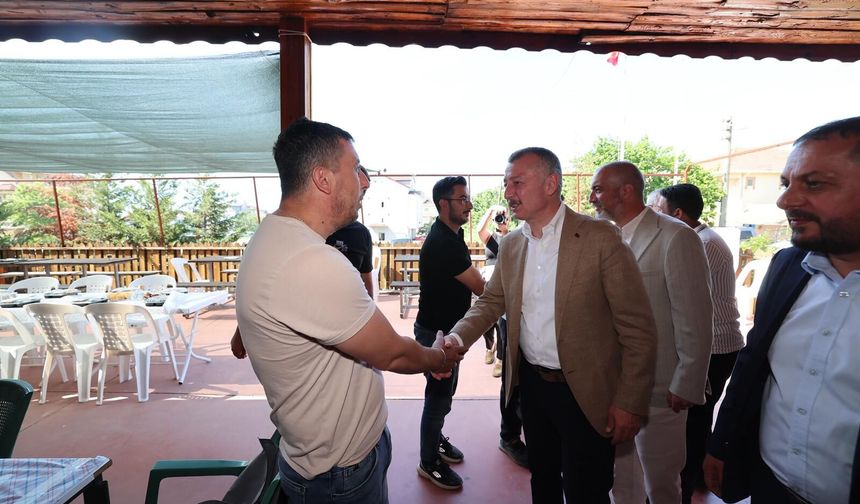 Yörükler’den Başkan Büyükakın’a Şiirli Karşılama