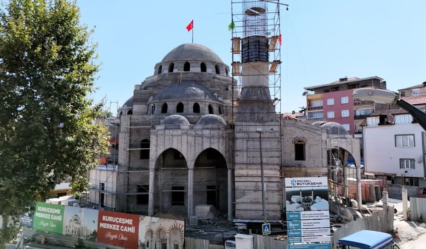 Kuruçeşme Merkez Cami gün sayıyor