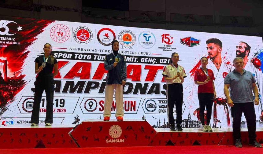 Kağıtspor'dan bir haftada 10 Türkiye şampiyonluğu