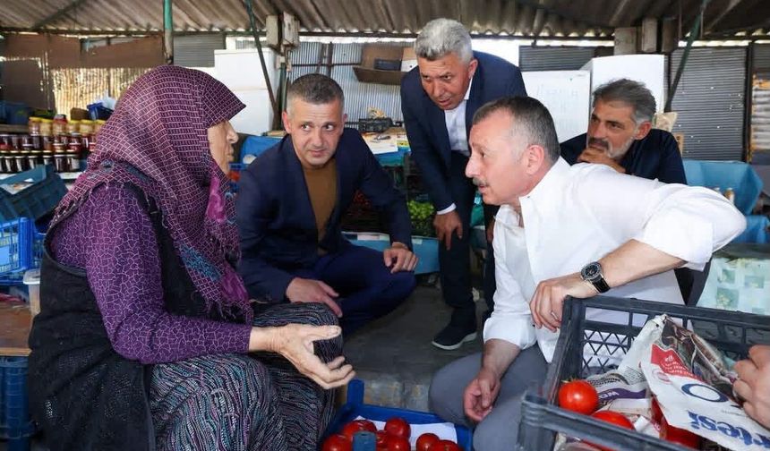 Sokakta, Pazarda Sıcak, Samimi Görüntüler