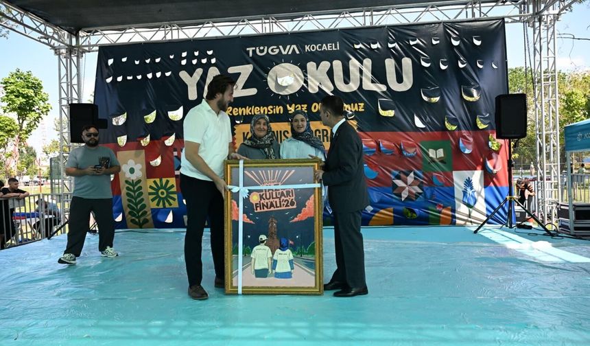 Vali Aktaş, TÜGVA Kocaeli Yaz Okulu Kapanış Programına Katıldı