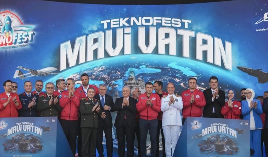 Bakan Yaşar Güler: 'TEKNOFEST kuşağının ortaya koyduğu heyecan, azim ve özgüven bizleri gururlandırıyor'