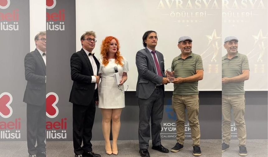 Gazeteci-Yazar Mustafa Eranıl’a Meslek Onur Ödülü