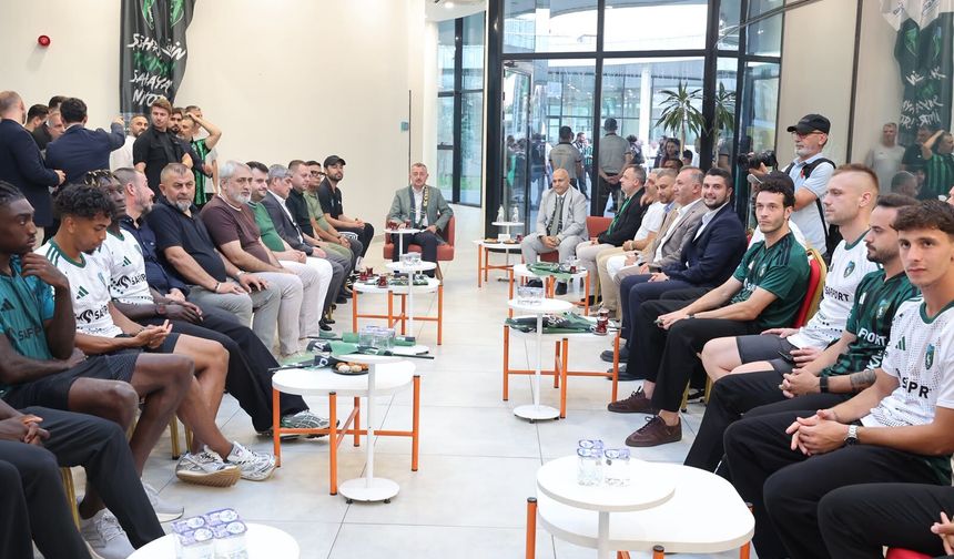 Büyükakın'dan Kocaelispor'a Büyük Moral