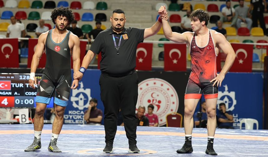 Efsanelerin Mirasında Kağıtspor İmzası