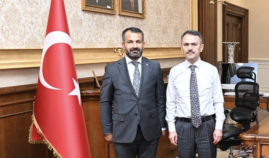 Hizan Belediye Meclis Üyesi Hasan Hizanlı’dan Vali Aktaş’a Ziyaret