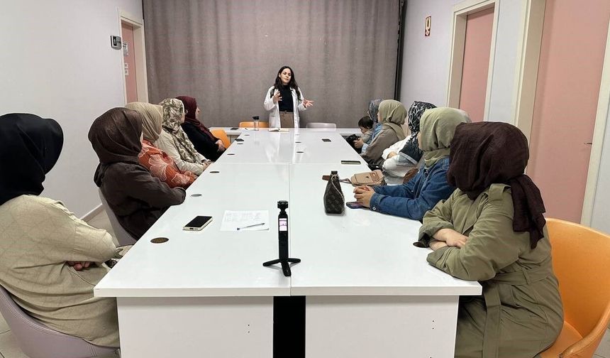Çayırova'da velilere rehberlik desteği