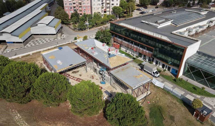 Cumhuriyet Mahallesi'nin kitap kahvesi hızla yükseliyor