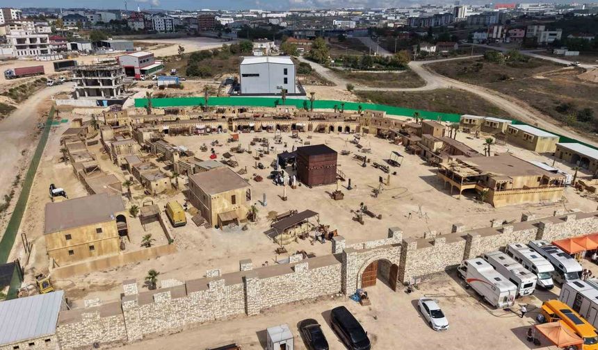 'Sancı; İslamiyet'in Doğuşu' Filminin Çekimleri Çayırova Film Platosu'nda Sürüyor