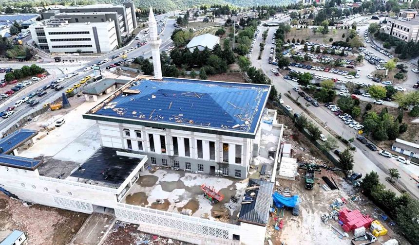 'Umuttepe Camii ve Otopark Projesi' gün sayıyor: Yüzde 90'ı tamamlandı