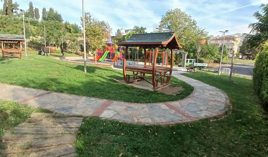 Dilovası’nda Parklar Ve Oyun Alanları Yenileniyor