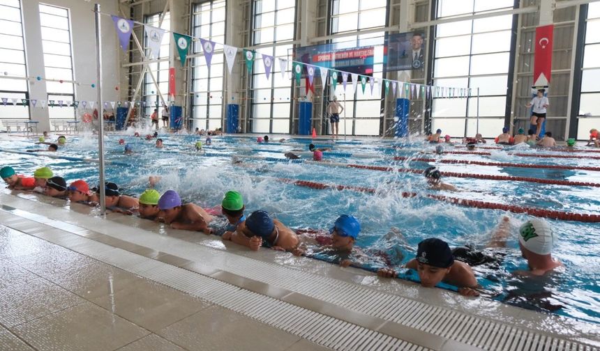 Kartepe’de 3 Bin 700 Öğrenci Sporla Buluştu