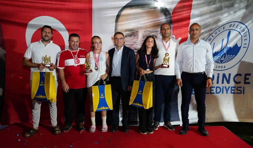 Derince’de 126 Takımlı Voleybol Şöleni