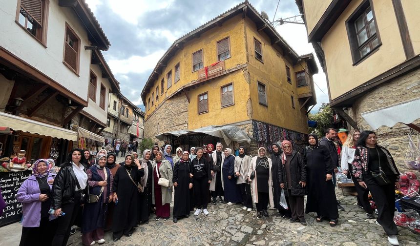 Dilovası Belediyesi’nden Gönüllere Dokunan Bursa Gezisi